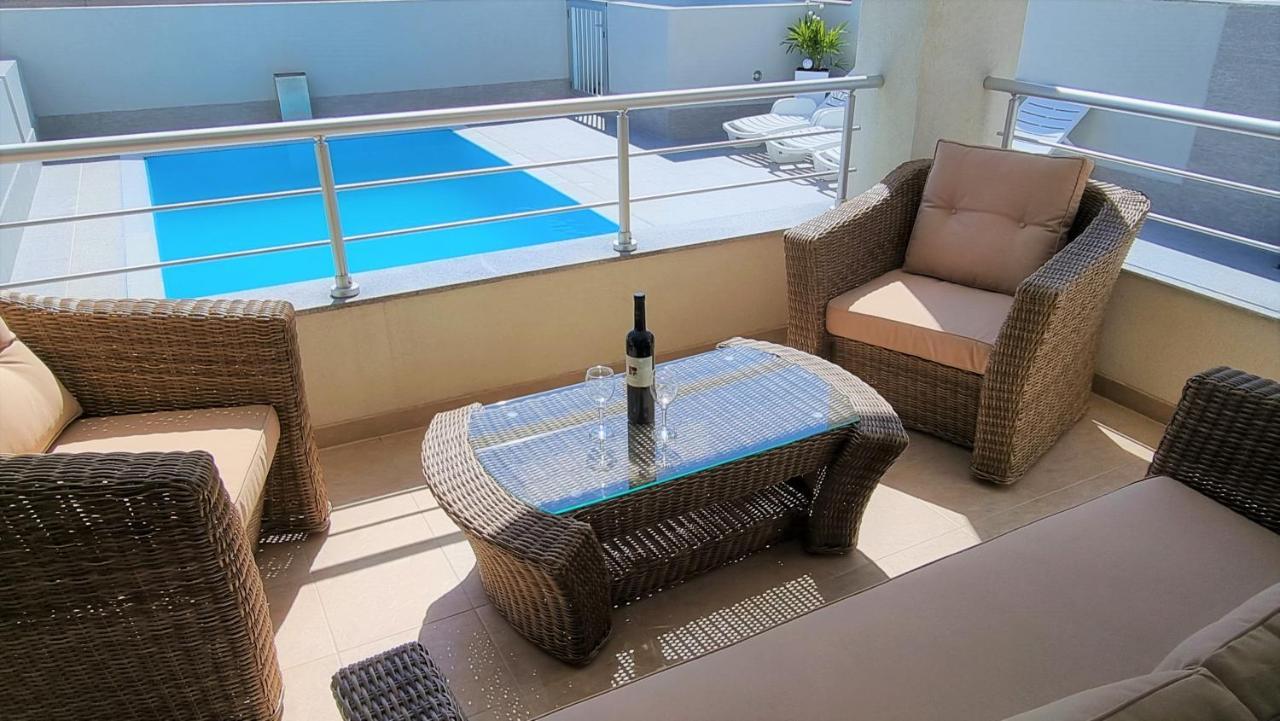 Apartments Le Mare - Pool, Sandstrand, Meerblick, W-Lan, Grill Privlaka  Exterior photo