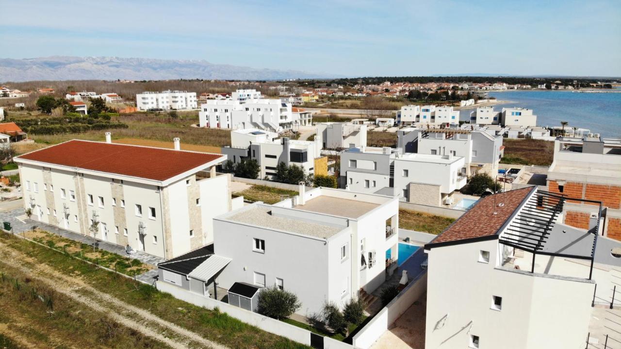 Apartments Le Mare - Pool, Sandstrand, Meerblick, W-Lan, Grill Privlaka  Exterior photo