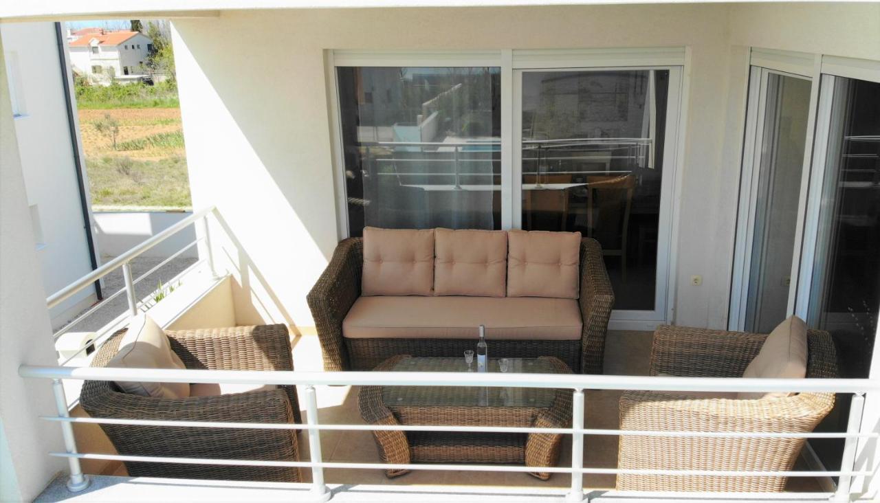 Apartments Le Mare - Pool, Sandstrand, Meerblick, W-Lan, Grill Privlaka  Exterior photo